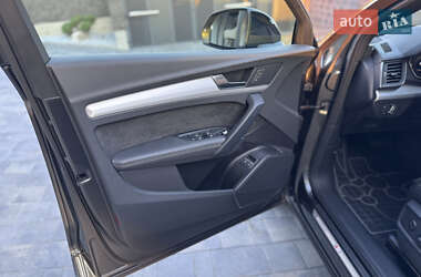 Внедорожник / Кроссовер Audi Q5 2020 в 