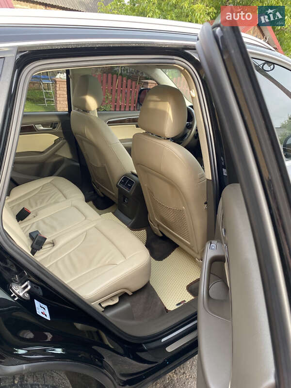 Внедорожник / Кроссовер Audi Q5 2012 в Золочеве