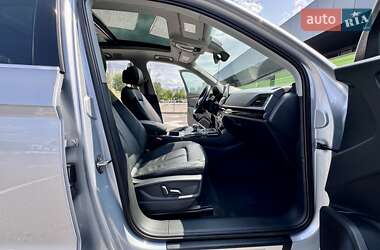 Внедорожник / Кроссовер Audi Q5 2018 в 
