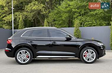 Внедорожник / Кроссовер Audi Q5 2020 в 