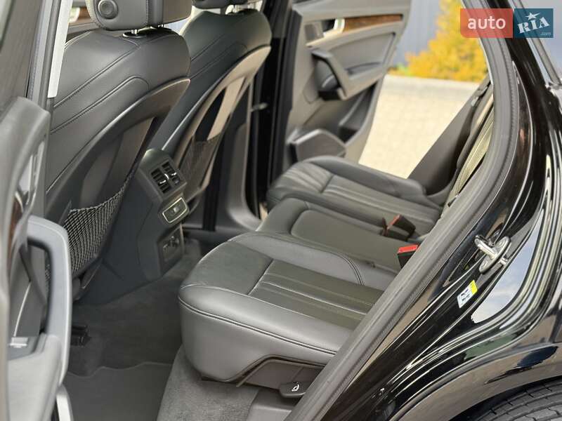 Внедорожник / Кроссовер Audi Q5 2020 в Тернополе