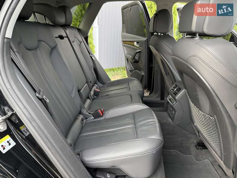 Внедорожник / Кроссовер Audi Q5 2020 в Тернополе