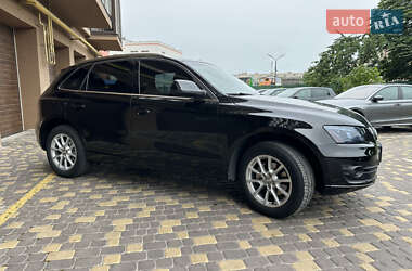 Внедорожник / Кроссовер Audi Q5 2010 в 