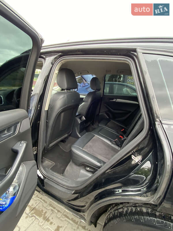 Внедорожник / Кроссовер Audi Q5 2009 в Киеве