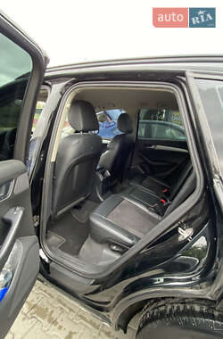 Внедорожник / Кроссовер Audi Q5 2009 в 