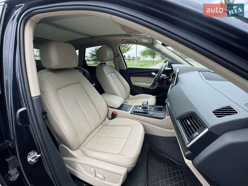 Внедорожник / Кроссовер Audi Q5 2018 в Бурштыне