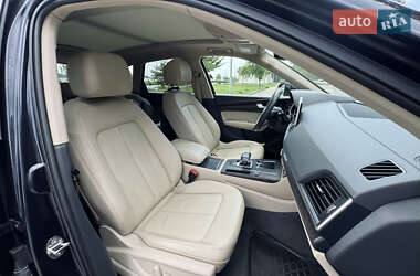 Внедорожник / Кроссовер Audi Q5 2018 в 