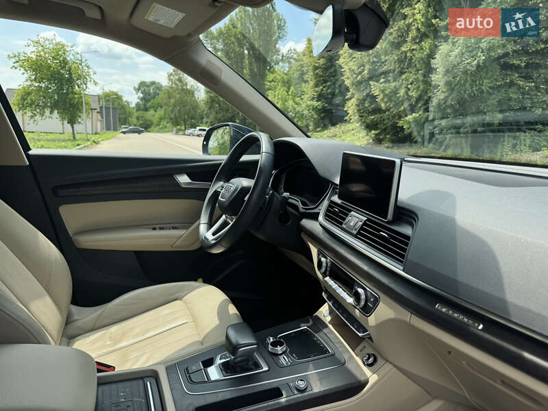 Внедорожник / Кроссовер Audi Q5 2018 в Бурштыне