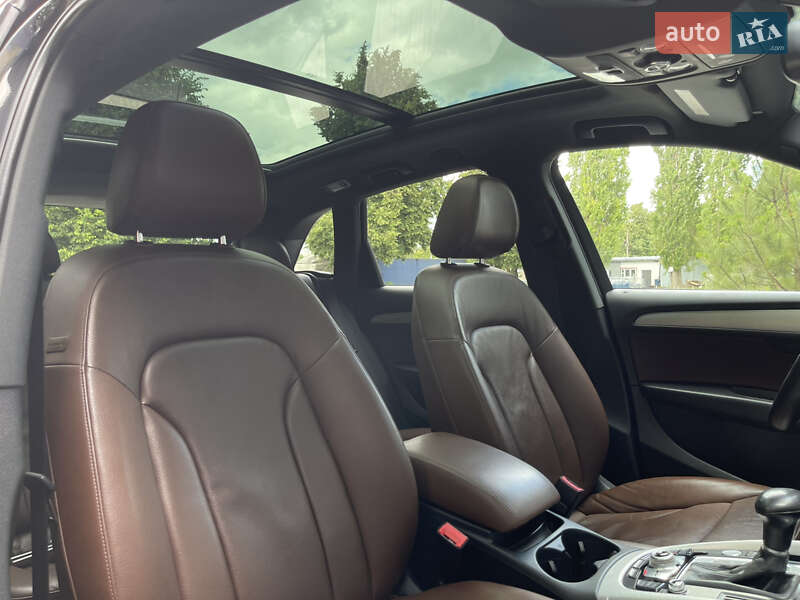 Внедорожник / Кроссовер Audi Q5 2016 в Ровно