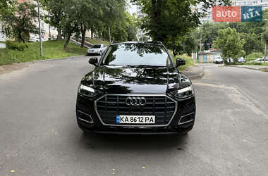 Внедорожник / Кроссовер Audi Q5 2022 в 
