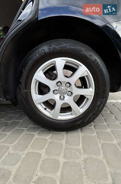 Внедорожник / Кроссовер Audi Q5 2009 в 