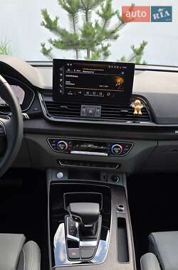 Внедорожник / Кроссовер Audi Q5 2023 в 