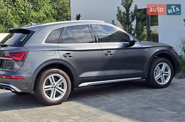 Внедорожник / Кроссовер Audi Q5 2023 в 