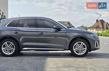 Внедорожник / Кроссовер Audi Q5 2023 в 