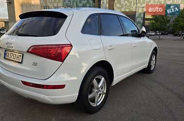 Внедорожник / Кроссовер Audi Q5 2011 в 
