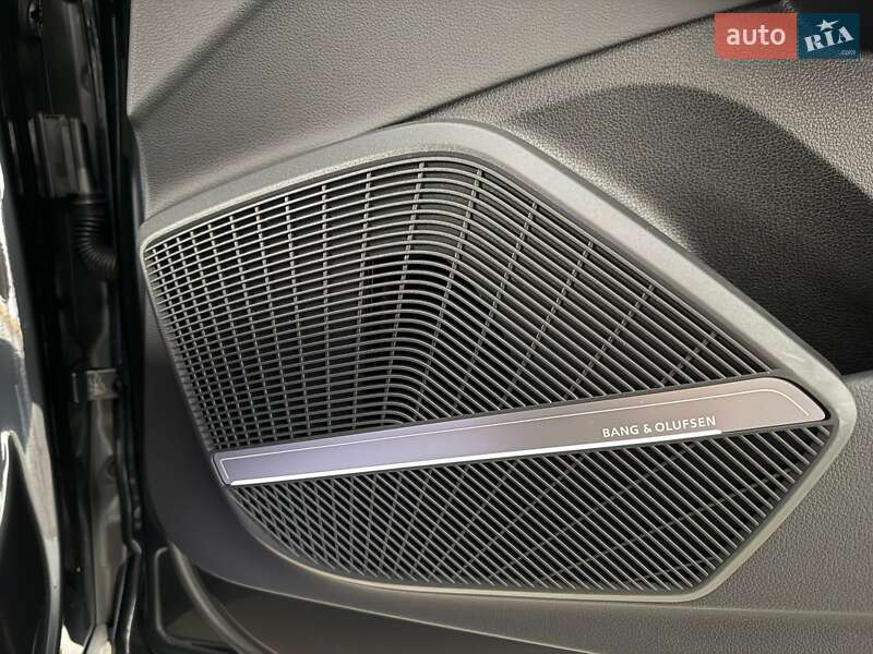 Внедорожник / Кроссовер Audi Q5 2022 в Черкассах