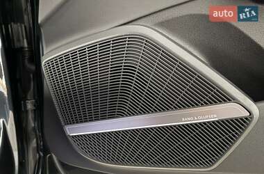 Внедорожник / Кроссовер Audi Q5 2022 в 