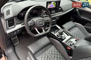 Внедорожник / Кроссовер Audi Q5 2022 в 