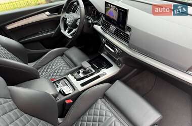 Внедорожник / Кроссовер Audi Q5 2022 в 