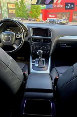 Внедорожник / Кроссовер Audi Q5 2011 в 