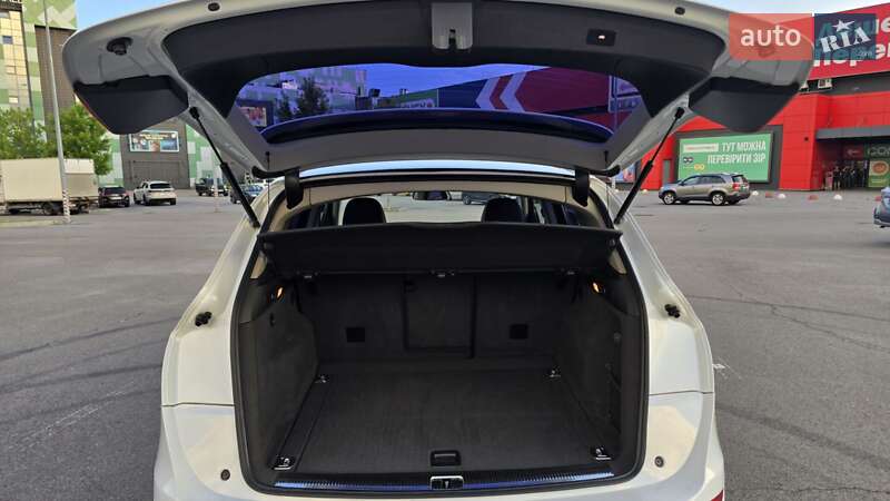 Внедорожник / Кроссовер Audi Q5 2011 в Киеве