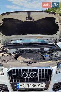 Внедорожник / Кроссовер Audi Q5 2015 в 