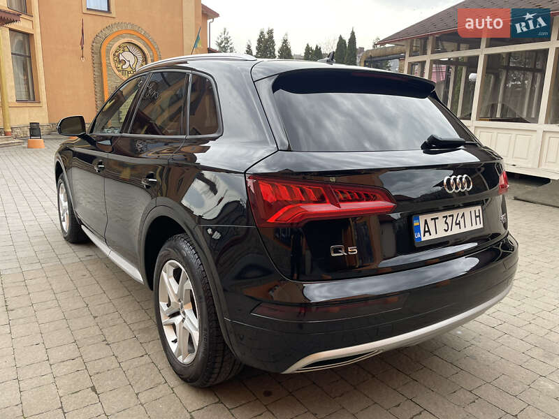 Внедорожник / Кроссовер Audi Q5 2018 в Коломые