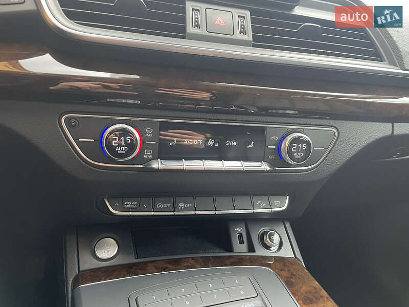 Внедорожник / Кроссовер Audi Q5 2018 в Коломые