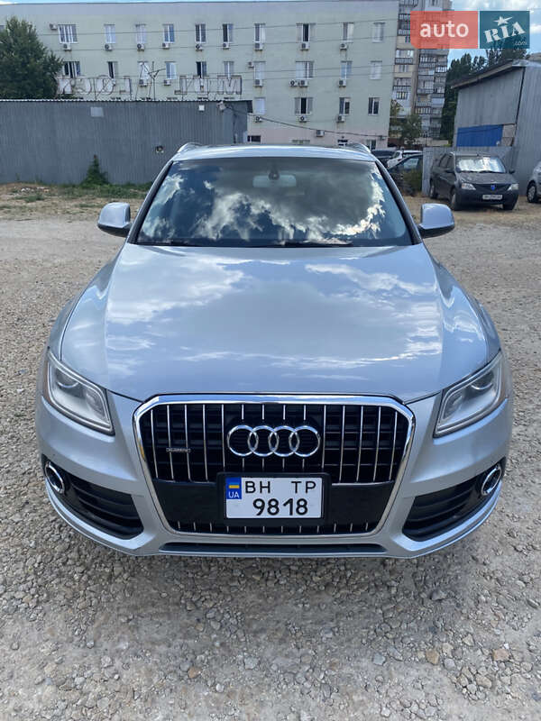 Внедорожник / Кроссовер Audi Q5 2012 в 