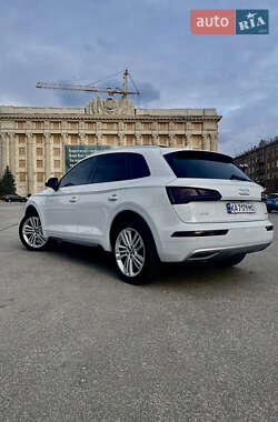 Внедорожник / Кроссовер Audi Q5 2020 в 