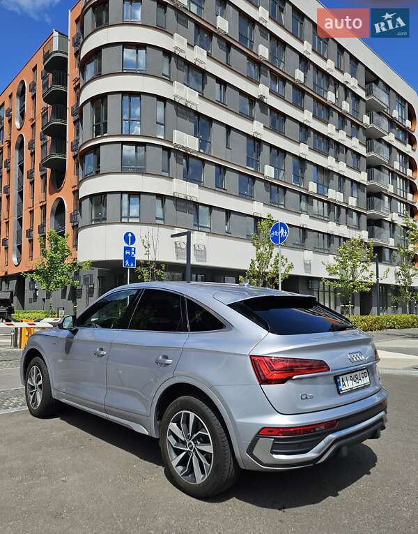 Внедорожник / Кроссовер Audi Q5 2022 в Киеве
