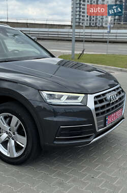 Внедорожник / Кроссовер Audi Q5 2019 в 
