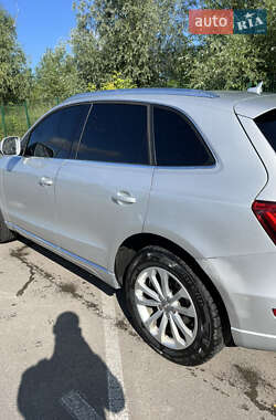 Позашляховик / Кросовер Audi Q5 2013 в 