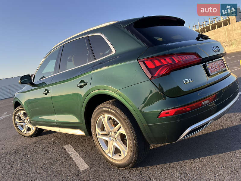 Внедорожник / Кроссовер Audi Q5 2017 в Львове