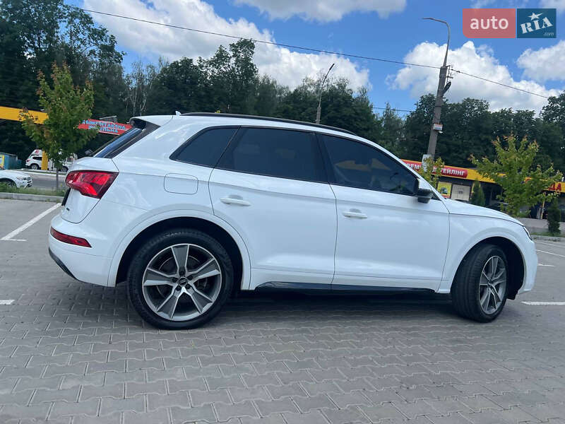 Позашляховик / Кросовер Audi Q5 2018 в Тернополі