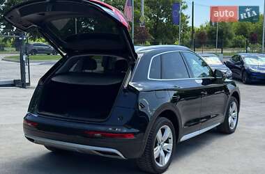 Внедорожник / Кроссовер Audi Q5 2018 в 