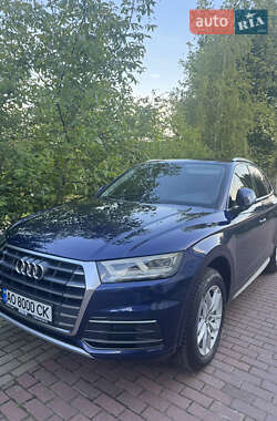 Внедорожник / Кроссовер Audi Q5 2017 в 