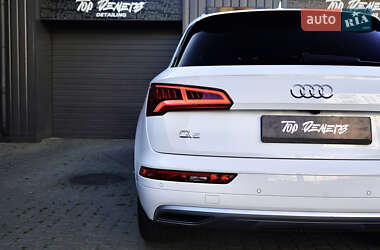 Внедорожник / Кроссовер Audi Q5 2018 в 