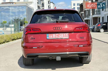 Внедорожник / Кроссовер Audi Q5 2019 в 