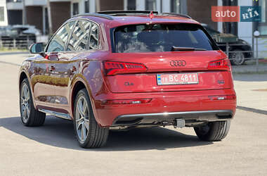 Внедорожник / Кроссовер Audi Q5 2019 в 