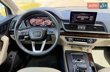 Внедорожник / Кроссовер Audi Q5 2019 в 