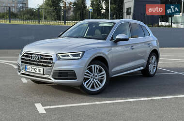 Внедорожник / Кроссовер Audi Q5 2019 в Полтаве
