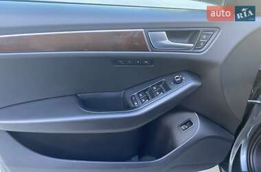 Внедорожник / Кроссовер Audi Q5 2011 в 