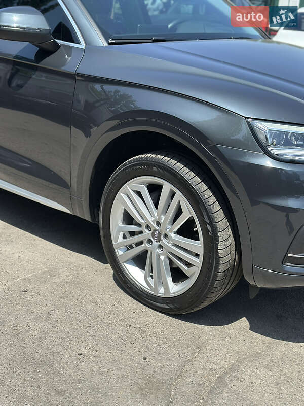 Внедорожник / Кроссовер Audi Q5 2018 в Запорожье