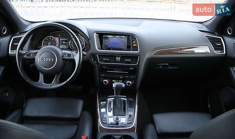 Внедорожник / Кроссовер Audi Q5 2015 в Львове