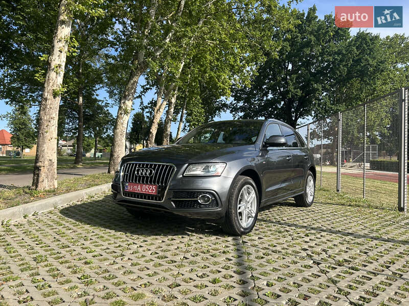 Позашляховик / Кросовер Audi Q5 2016 в Мукачевому