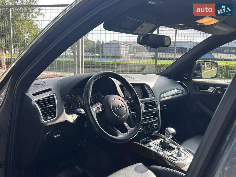 Позашляховик / Кросовер Audi Q5 2016 в Мукачевому