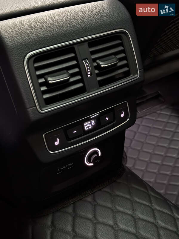 Внедорожник / Кроссовер Audi Q5 2019 в Одессе