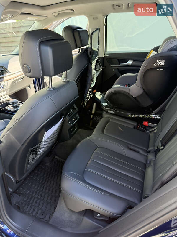 Внедорожник / Кроссовер Audi Q5 2023 в Львове