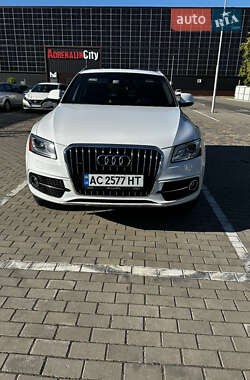 Внедорожник / Кроссовер Audi Q5 2016 в 